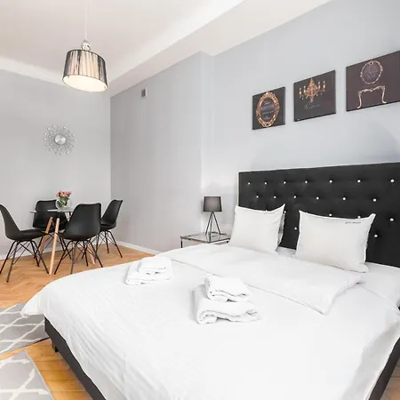 Apartament One By Your Freedom Warschau Exterior foto