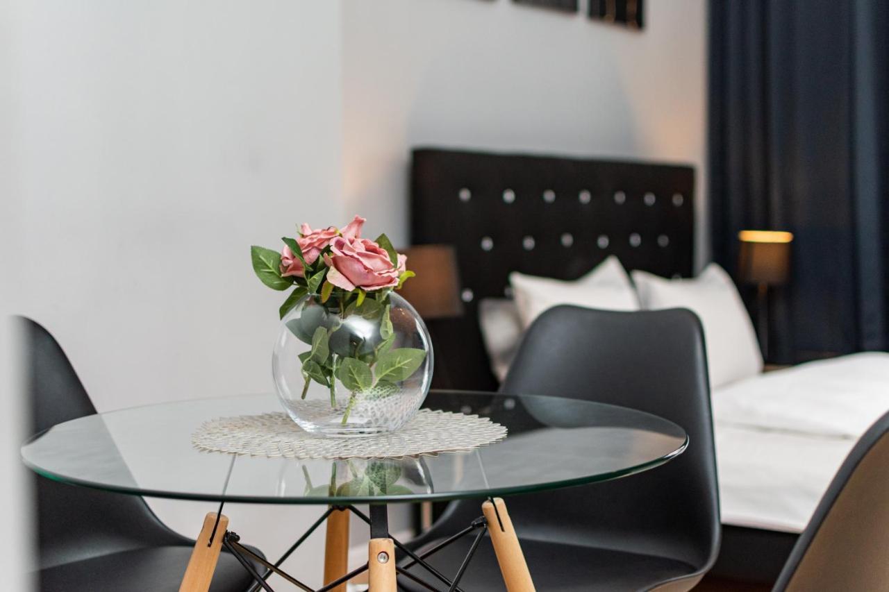 Apartment One By Your Freedom Warschau