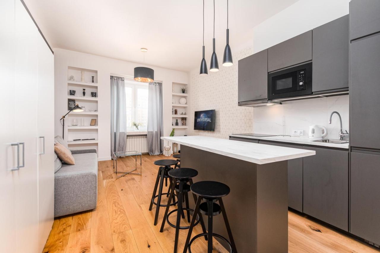 Apartment One By Your Freedom *