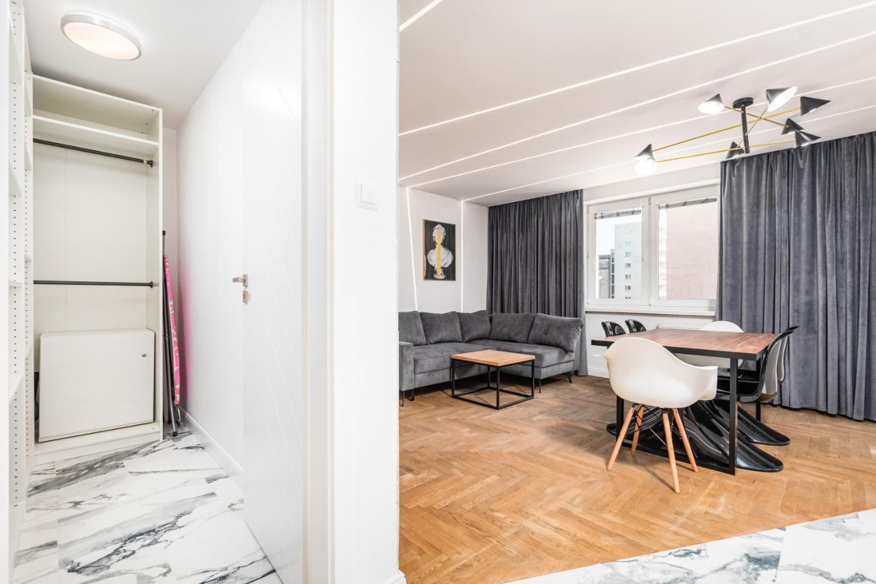 Apartment One By Your Freedom *